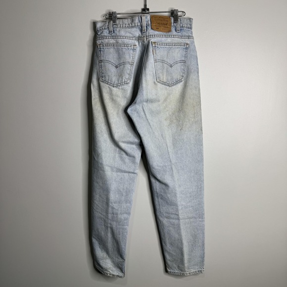 Levis 550 90's Jeans Mens 33x32 Blue Relaxed Tapered Leg Denim Light Wash - Picture 2 of 8